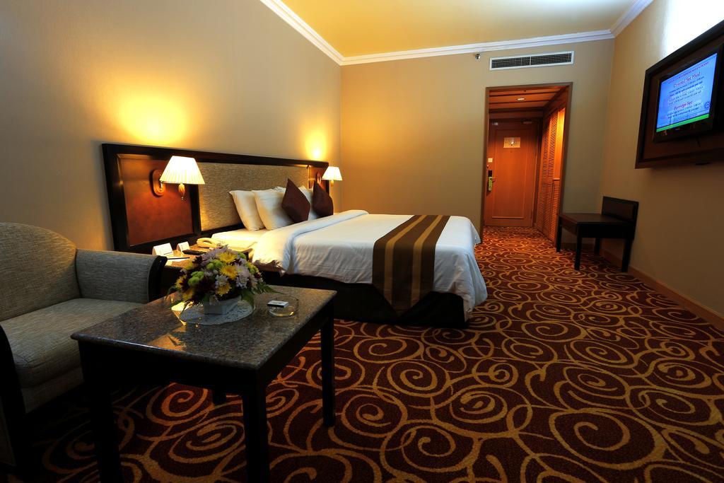 Mega Hotel Sdn Bhd Miri Room photo